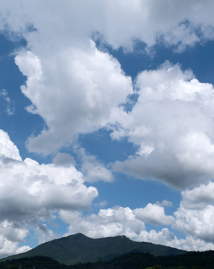 Magritte Cloud